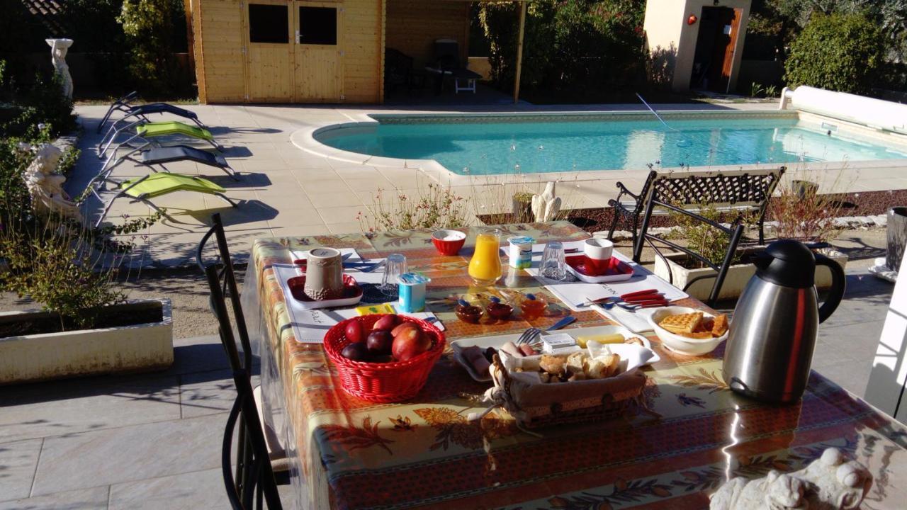 Bed and Breakfast L'Oustau Bonur Bourg-Saint-Andéol Exterior foto